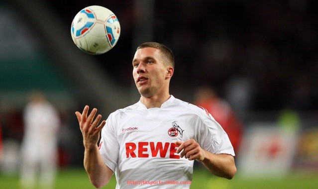 TK体育直播-英超球队降级后球员合同如何处理?政策解析