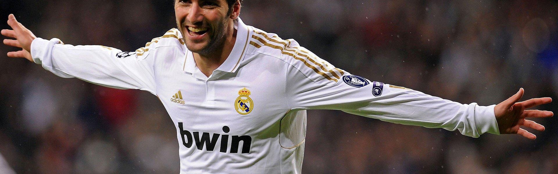 TK体育直播-英超球队图标：英超球队的标志与品牌形象